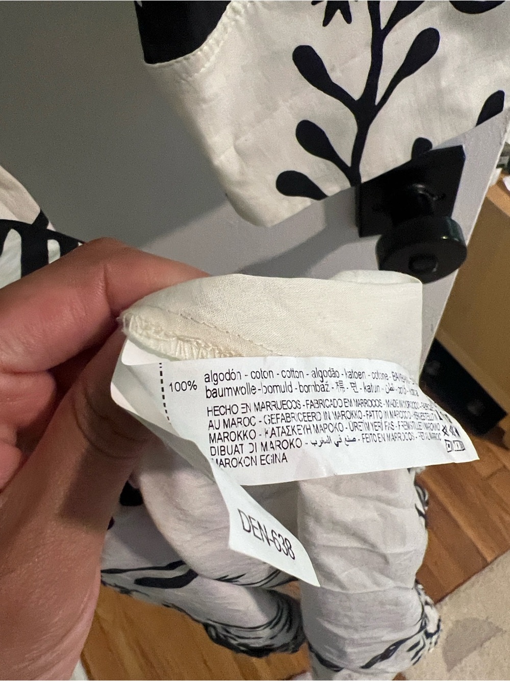 Zara Black & Off White Graphic Botanical Motif Midi Dress - Picture 4 of 4